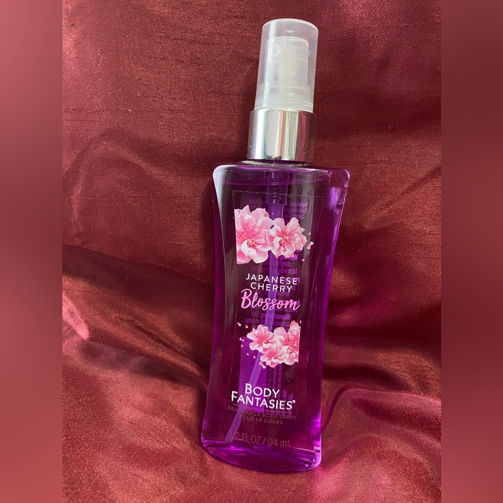 Body Fantasies: Japanese Cherry Blossom fragrance mist